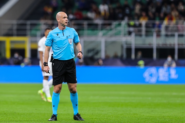 开云登陆入口-英超第22轮裁判安排：安东尼·泰勒执法曼市德比焦点战